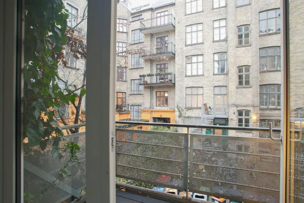 Large & Bright 3Br Apartment W Whirlpool Near Metro コペンハーゲン エクステリア 写真