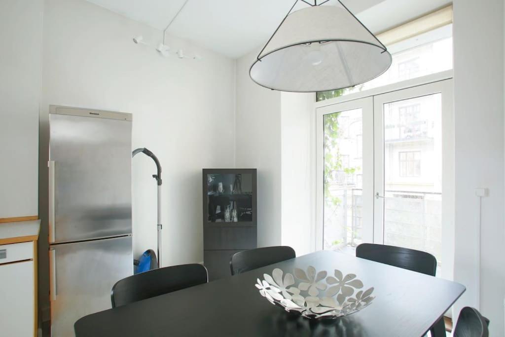 Large & Bright 3Br Apartment W Whirlpool Near Metro コペンハーゲン エクステリア 写真